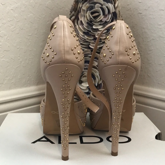 STAR STUDDED ALDO PLATFORMS - Picture 3 of 4